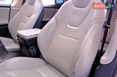 Лифтбек Tesla Model S 2016 в Одессе