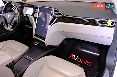 Лифтбек Tesla Model S 2016 в Одессе