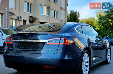 Лифтбек Tesla Model S 2019 в 