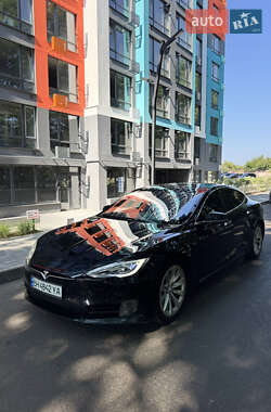 Лифтбек Tesla Model S 2017 в Чернигове