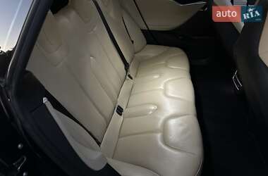 Лифтбек Tesla Model S 2013 в 