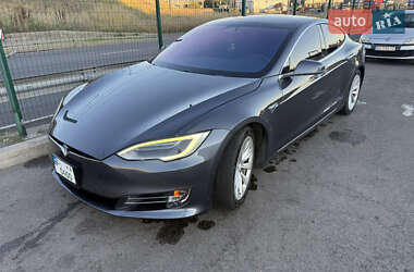 Tesla Model S 2018