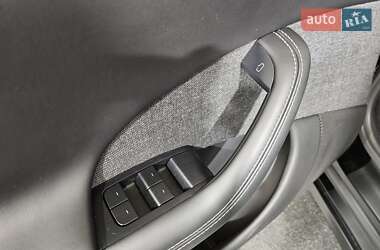 Ліфтбек Tesla Model S 2023 в 