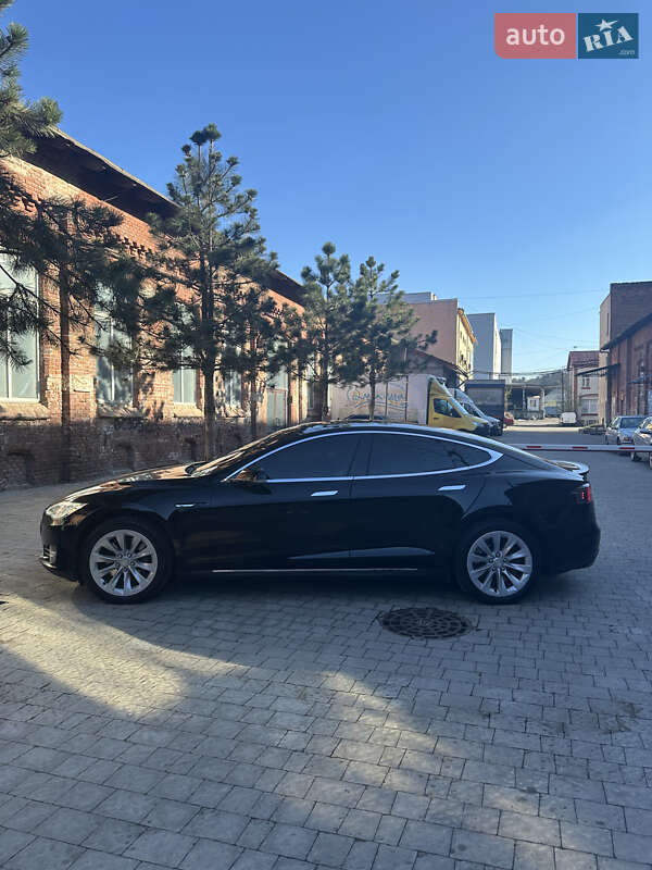 Лифтбек Tesla Model S 2013 в Львове фото 6 Лифтбек Tesla Model S 2013 в Львове