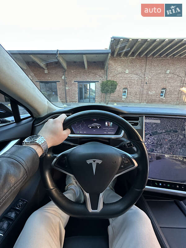Лифтбек Tesla Model S 2013 в Львове фото 14 Лифтбек Tesla Model S 2013 в Львове