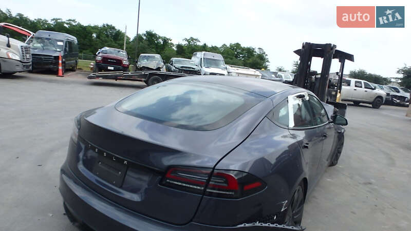 Ліфтбек Tesla Model S 2023 в Ужгороді