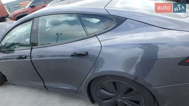 Ліфтбек Tesla Model S 2023 в Ужгороді