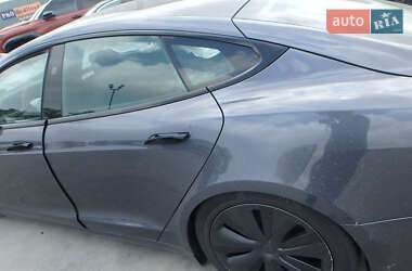 Лифтбек Tesla Model S 2023 в 