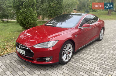 Tesla Model S 2016