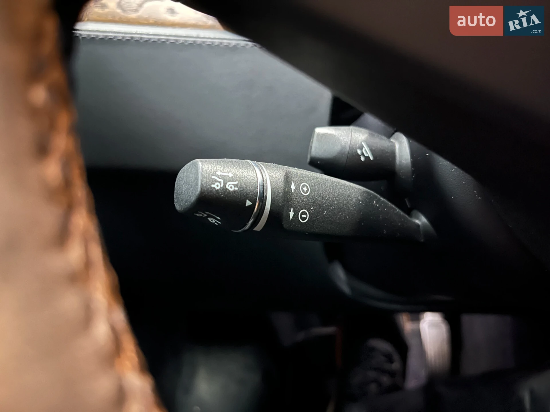 2020 Tesla Model S - мініатюра 16