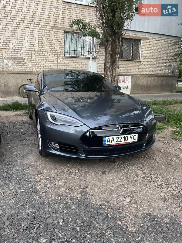 Ліфтбек Tesla Model S 2013 в Миколаєві фото 7 Ліфтбек Tesla Model S 2013 в Миколаєві
