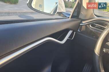 Ліфтбек Tesla Model S 2013 в 