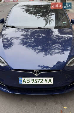 Tesla Model S 2018