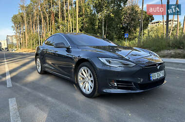 Ліфтбек Tesla Model S 2018 в 