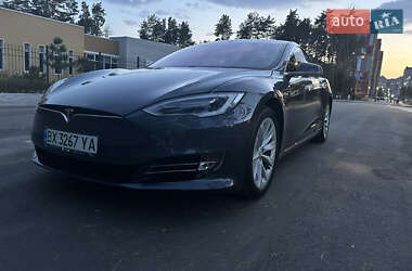 Tesla Model S 2018