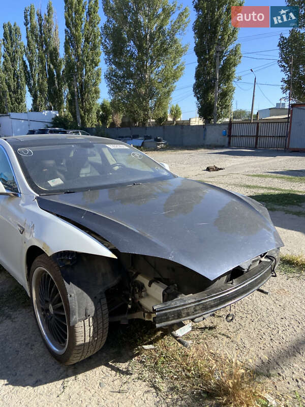 Ліфтбек Tesla Model S 2014 в Великодолинському фото 4 Ліфтбек Tesla Model S 2014 в Великодолинському