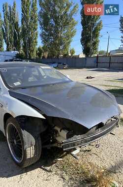 Лифтбек Tesla Model S 2014 в 