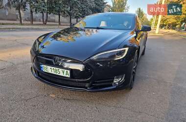 Ліфтбек Tesla Model S 2015 в 