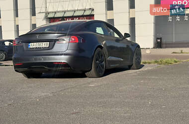 Ліфтбек Tesla Model S 2021 в 