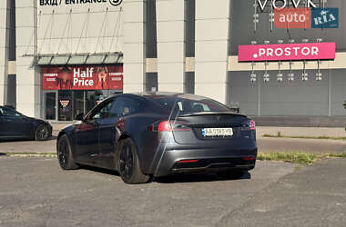 Ліфтбек Tesla Model S 2021 в 