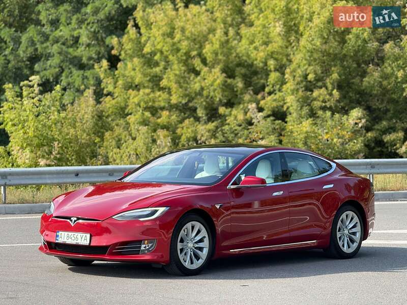 Ліфтбек Tesla Model S 2017 в Броварах