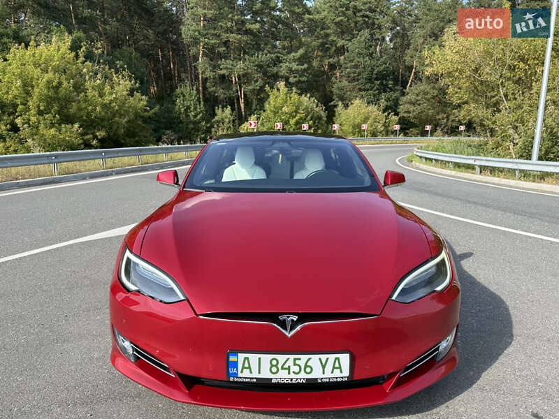Ліфтбек Tesla Model S 2017 в Броварах