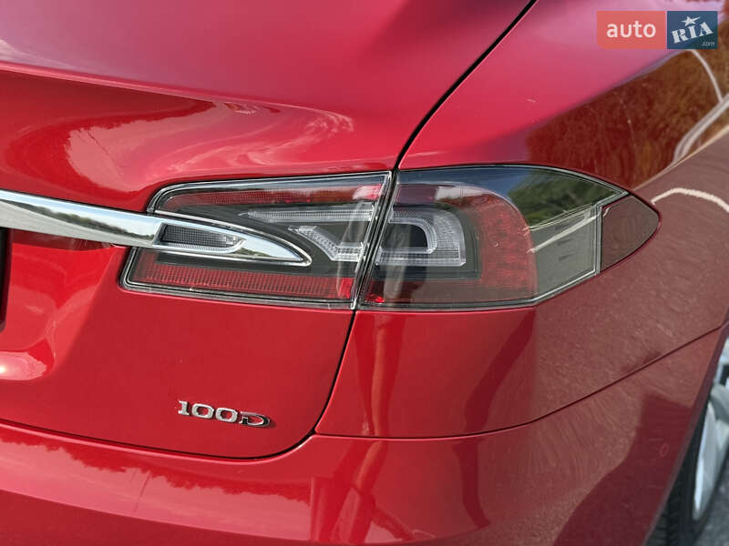 Ліфтбек Tesla Model S 2017 в Броварах