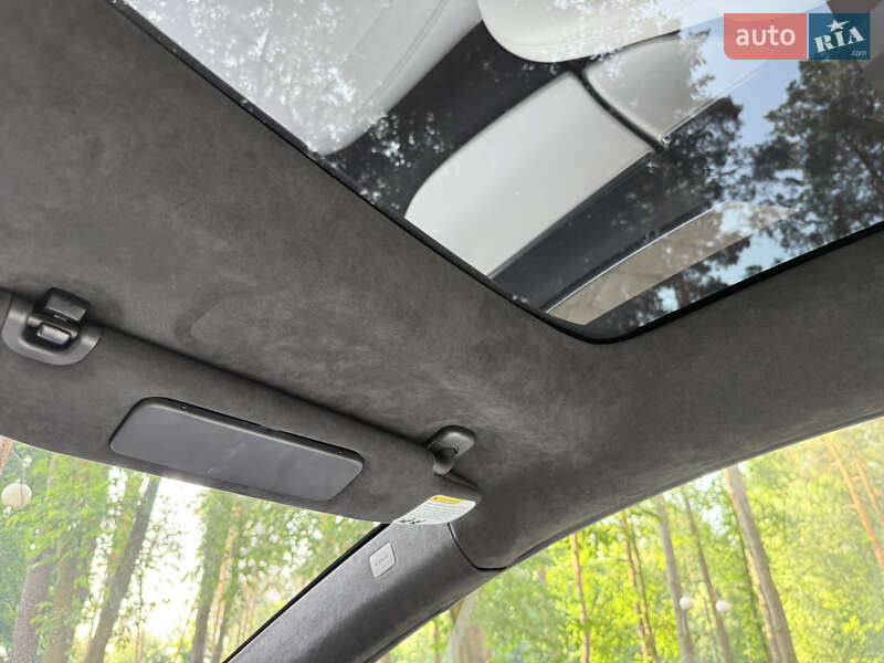 Ліфтбек Tesla Model S 2017 в Броварах