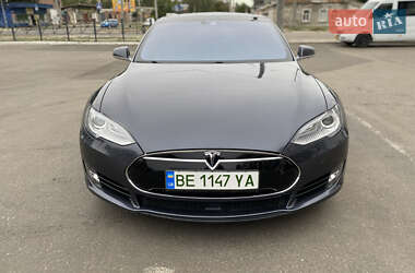 Ліфтбек Tesla Model S 2015 в 