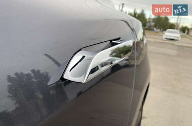 Ліфтбек Tesla Model S 2015 в 