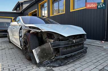 Лифтбек Tesla Model S 2018 в 