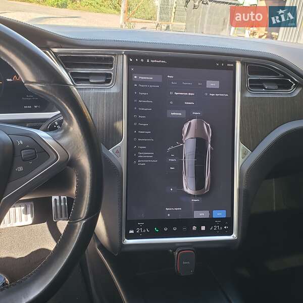 Tesla Model S 2013