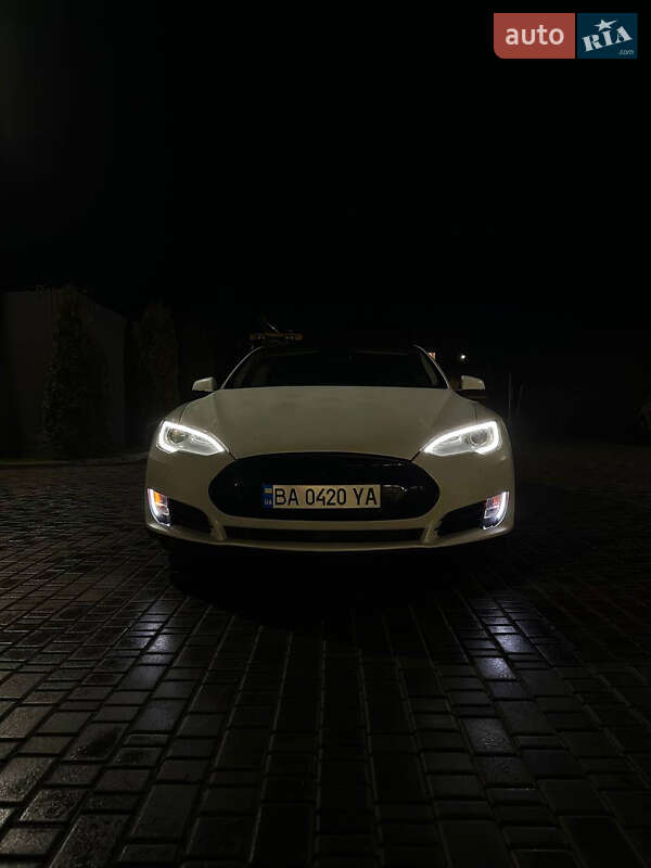 Tesla Model S 2014 Tesla Model S 2014