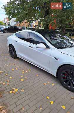 Ліфтбек Tesla Model S 2019 в 