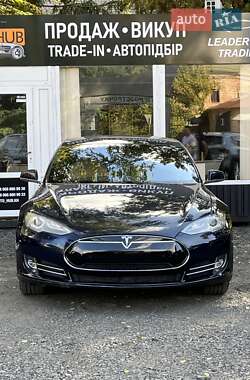 Ліфтбек Tesla Model S 2015 в 