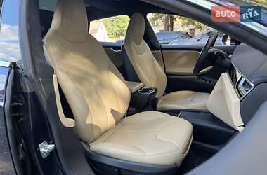 Ліфтбек Tesla Model S 2015 в 