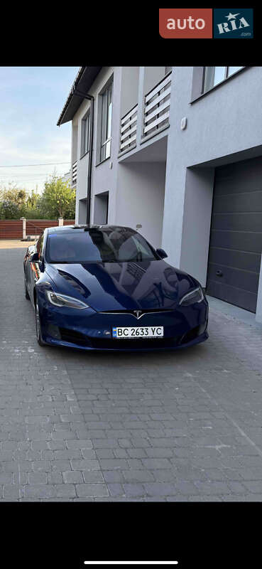 Tesla Model S 2017