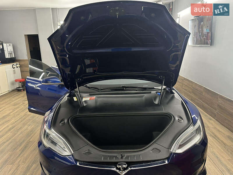 Лифтбек Tesla Model S 2017 в Городке фото 6 Лифтбек Tesla Model S 2017 в Городке