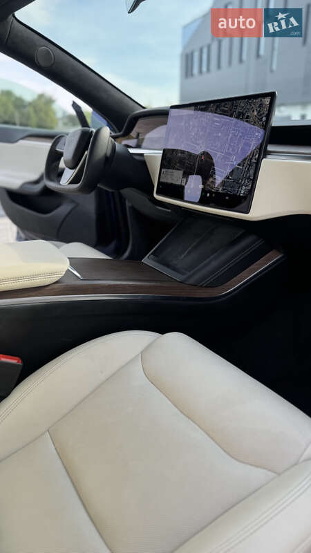 Лифтбек Tesla Model S 2021 в Ровно