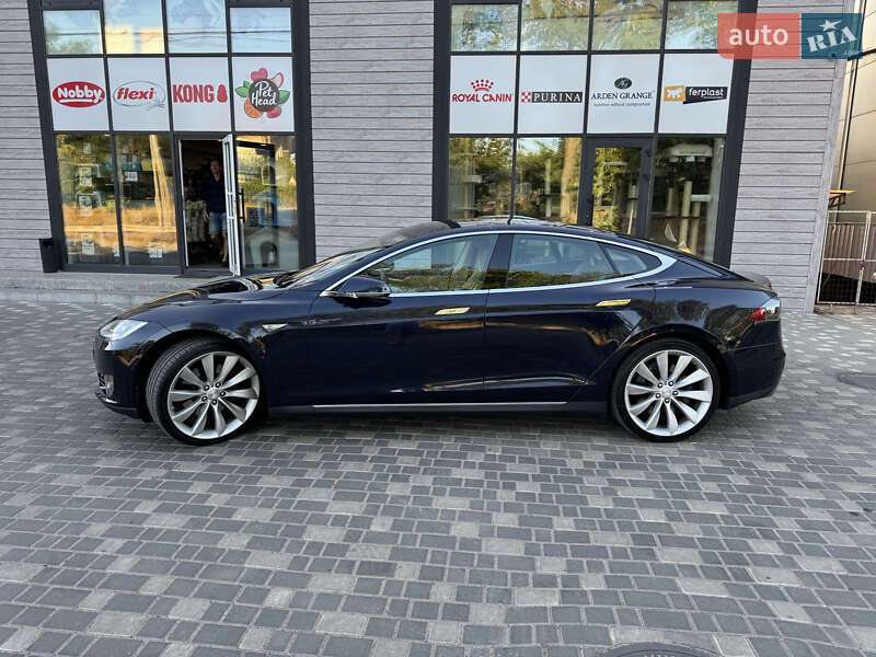 Ліфтбек Tesla Model S 2014 в Одесі