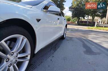 Ліфтбек Tesla Model S 2015 в 