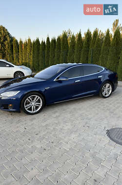 Ліфтбек Tesla Model S 2015 в 