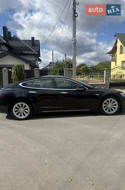Лифтбек Tesla Model S 2016 в 