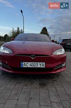 Tesla Model S 2018