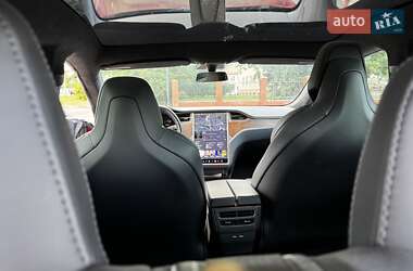Лифтбек Tesla Model S 2018 в Луцке