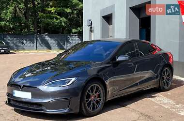 Ліфтбек Tesla Model S 2024 в 