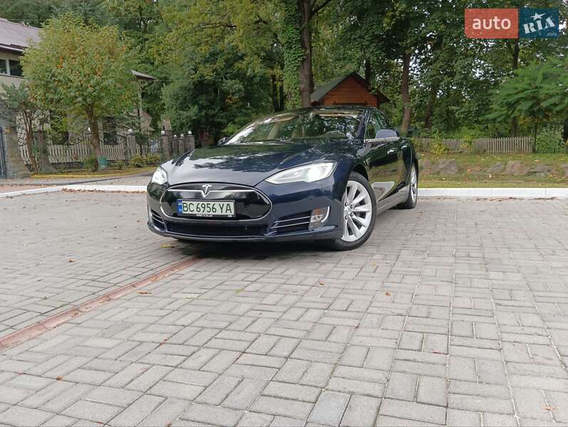 Лифтбек Tesla Model S 2013 в Дрогобыче