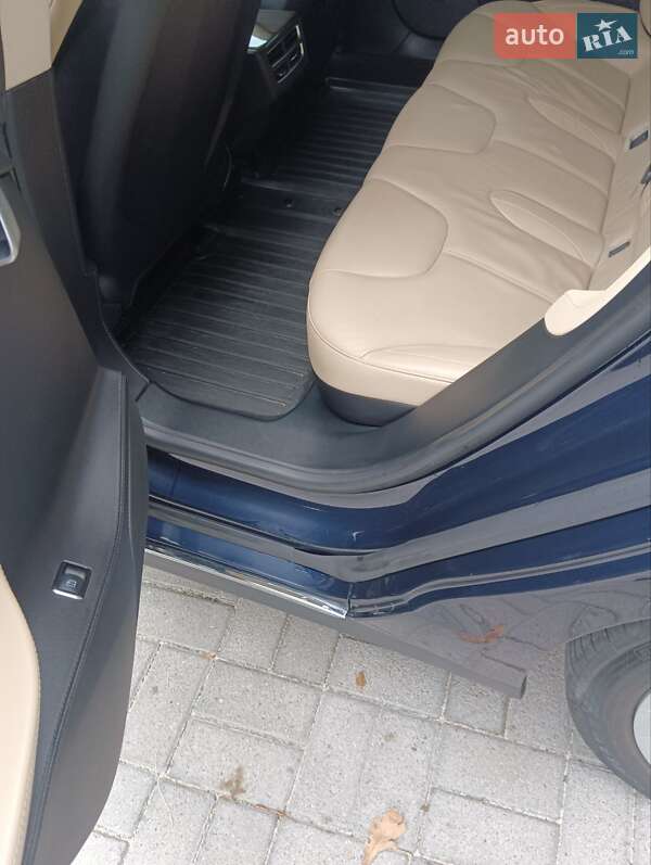 Лифтбек Tesla Model S 2013 в Дрогобыче