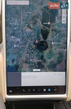 Лифтбек Tesla Model S 2013 в 