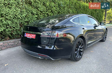 Ліфтбек Tesla Model S 2014 в 